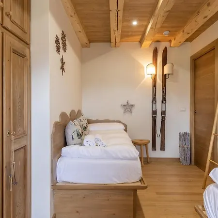 Casa Ladinia Apartmán *